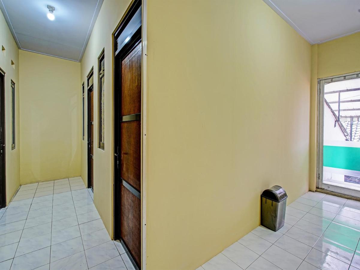 Oyo 91389 Anggrek Residence Syariah Soreang Exterior foto